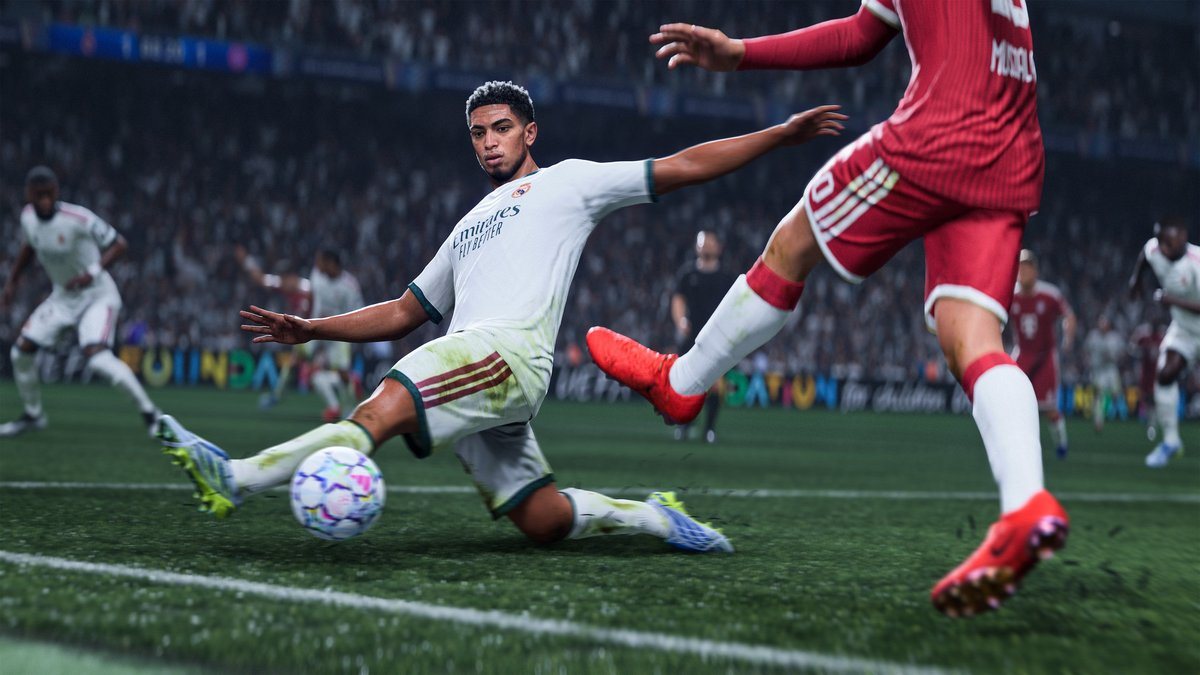 EA SPORTS FC 27 — футболист в подкате выбивает мяч у соперника, скриншот на PS5